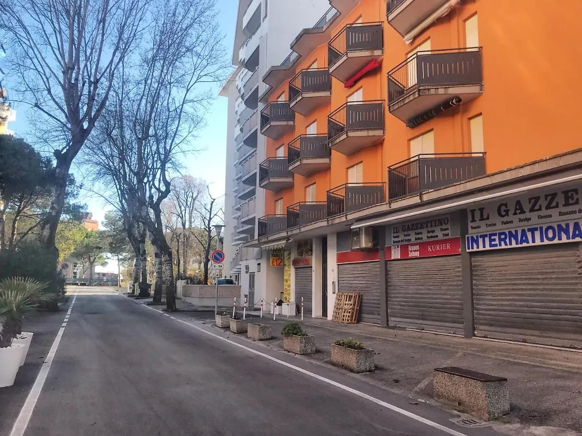 Condominio Leda Bibione 0*,